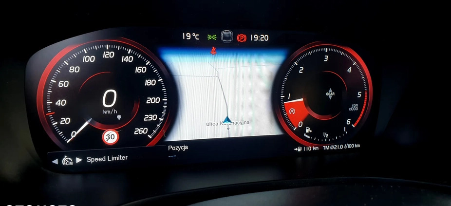 Volvo V60 cena 79900 przebieg: 139000, rok produkcji 2019 z Sulejów małe 596